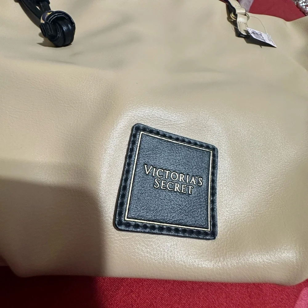 NWT Victoria Secret Cream handbag black Satin inner lining